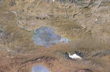 卫星地图上的卓乃湖
